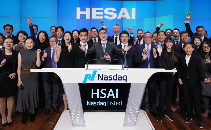 2023 年 2 月 9 日禾赛成功登陆纳斯达克