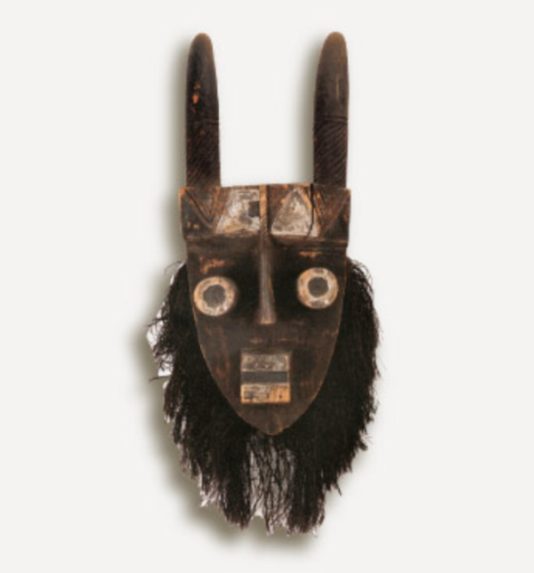 非洲格雷博面具，在非洲的很多名族中，面具被认为是幽灵或故去祖先的替代品，也常被用于宗教仪式的表演中。