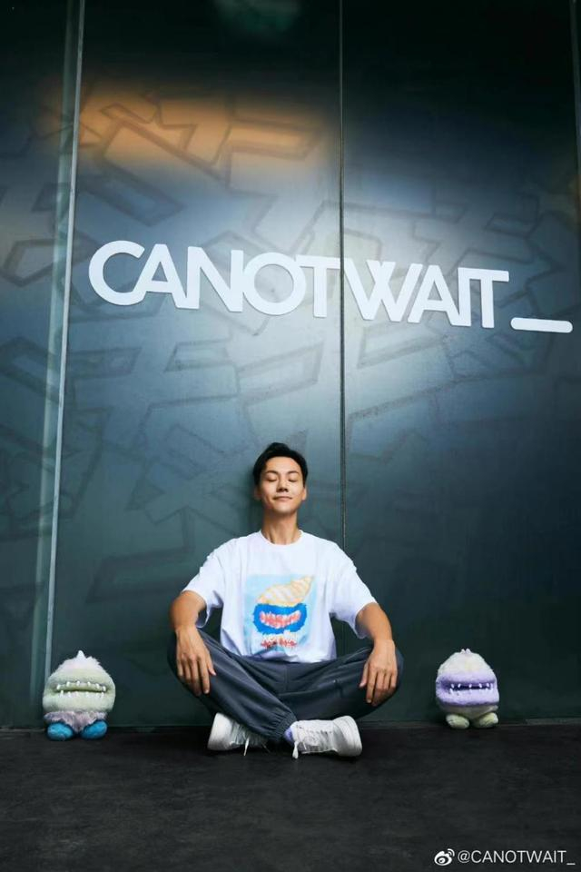 △2020 年5月，陈伟霆宣布推出自己主理的品牌 CANOTWAIT_。图片来源：@CANOTWAIT_