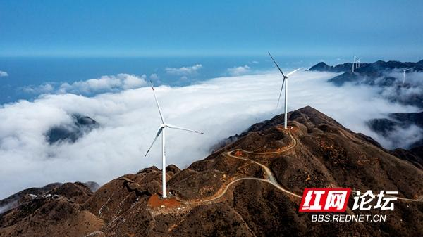 相机飞机齐上阵,在通道黄沙岗风电场体会了一把"山河壮阔"|黄沙岗|风