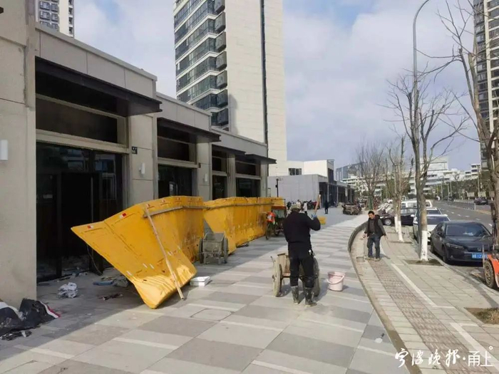 目前楼盘正在赶工中。记者 毛雷君 摄