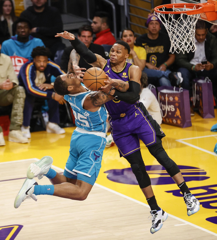 离开湖人，对球队和威少都是一种解脱。  图/新华社