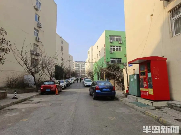 西山花苑是一个老旧小区，一直面临着不少物业难题