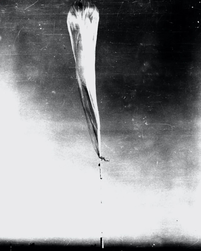 美国当时使用的气球由通用磨坊公司提供  图源：美国海军