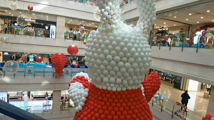 济宁运河城购物中心内景