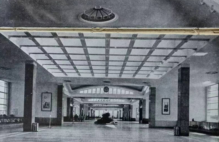 北京站高架候车厅老照片