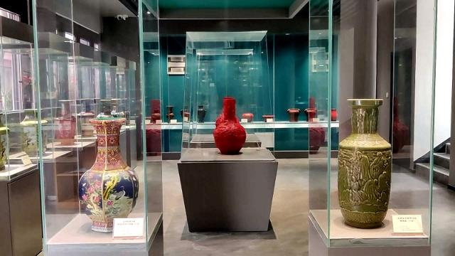 展品琳琅满目。胡兵摄