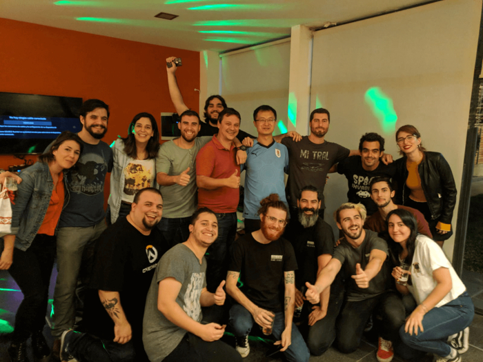 东品游戏CEO与铁皮工作室成员