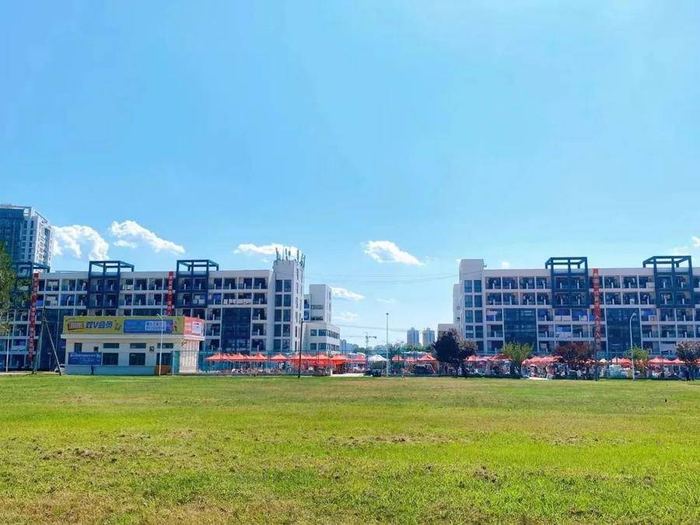 成人高考菏泽市郓城县第一中学南校区考点。有存放手机的地方吗?