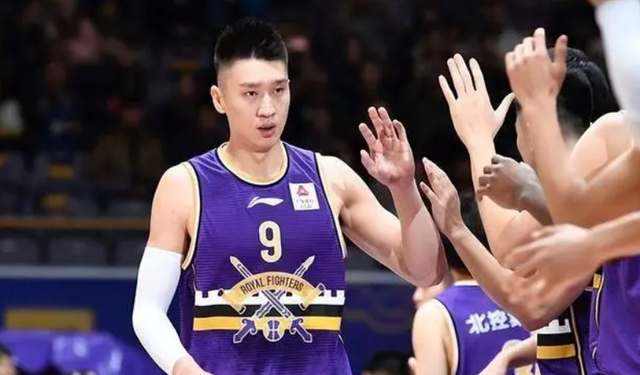 退役493天孙悦明显发福采访吐槽国内医疗水平湖人并没想培养他