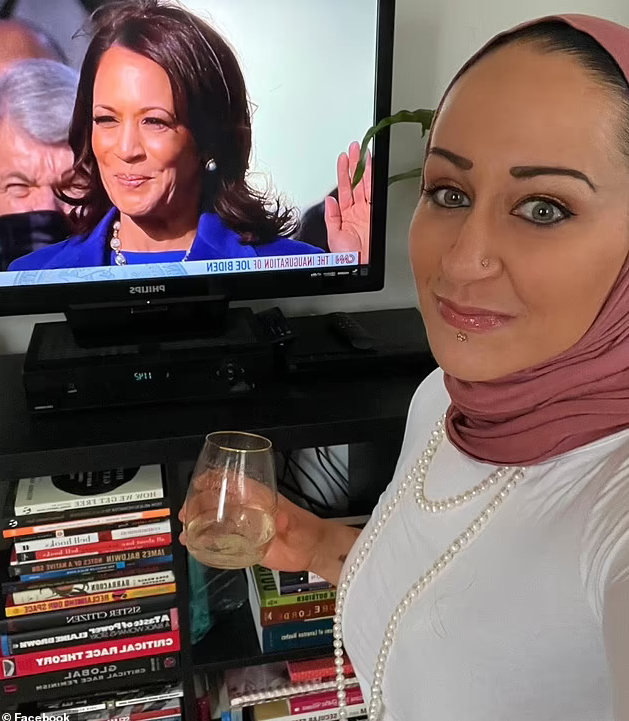 萨拉瓦蒂庆祝哈里斯当选美国首位印度裔副总统