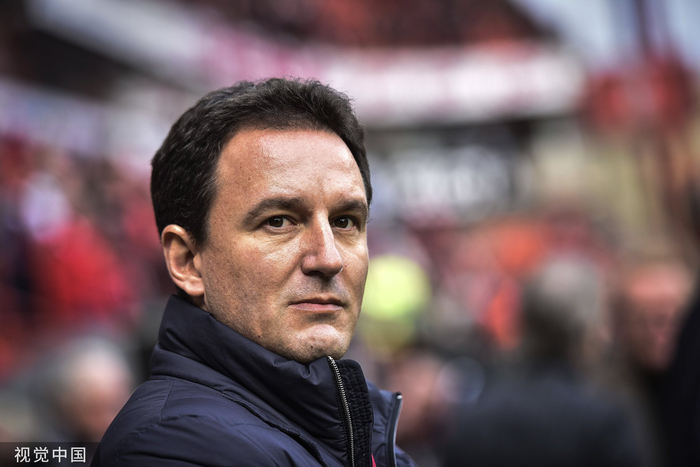 外界贴在扬科维奇身上的标签并不好。