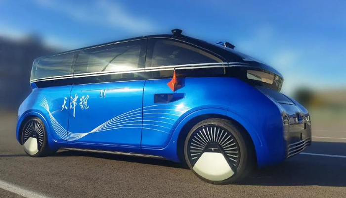 ▲2022年6月，中国首款完全依靠纯太阳能驱动的 “天津号”正式诞生 （图片来源：澎湃新闻）