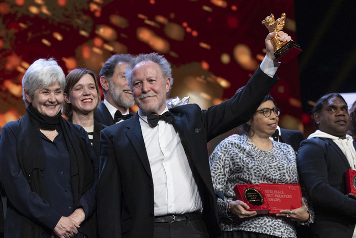 第73届柏林国际电影节最佳影片金熊奖《坚毅之旅》导演尼古拉·菲利伯特。图片来源：柏林国际电影节官网