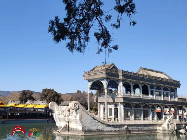 ▲颐和园石舫 图/黄梦庭