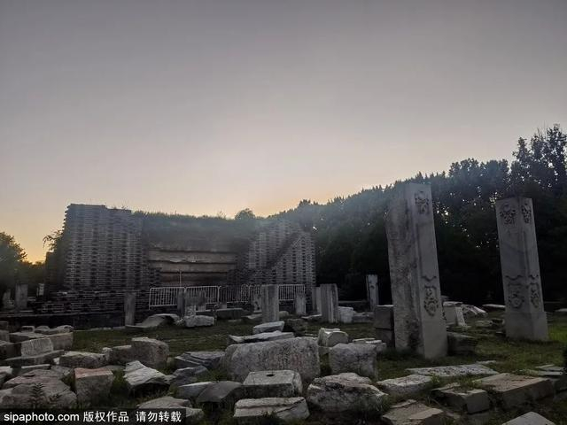 ▲西洋楼遗址区蓄水池台基 资料图