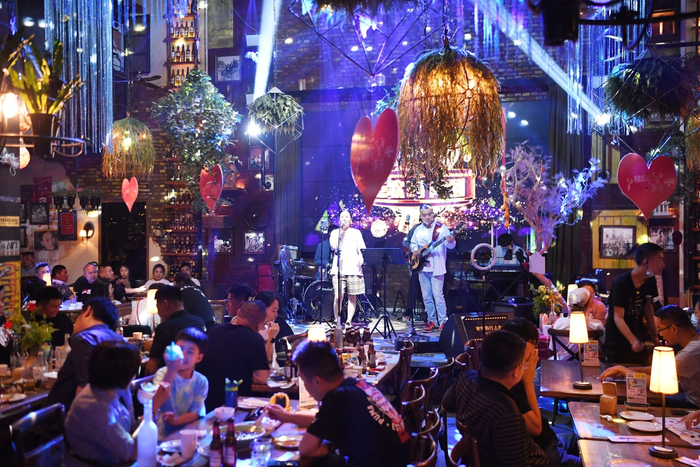 位于东郎（通州）电影创意产业园内的胡桃里音乐酒馆。