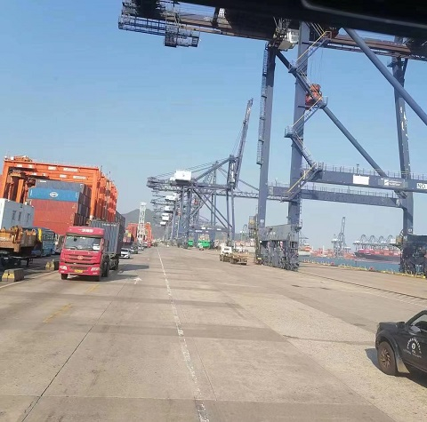 2月28日下午，码头作业景象  受访者供图