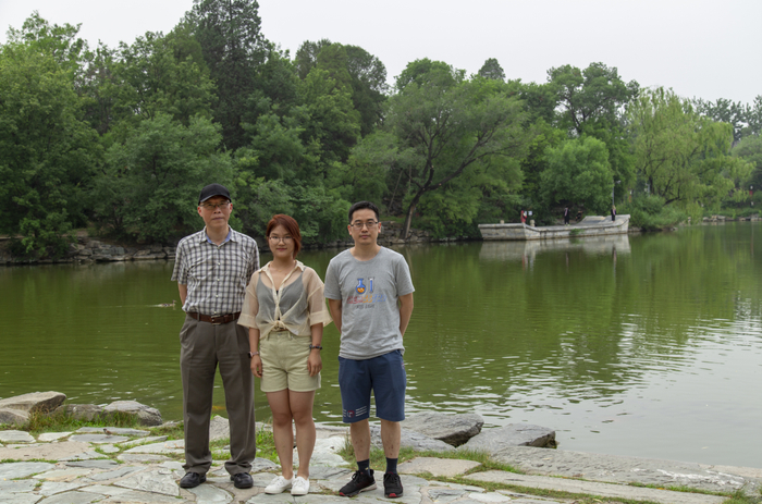 图 | 从左到右：陈尔强教授、杨子凡博士、杨爽副教授（来源：资料图）