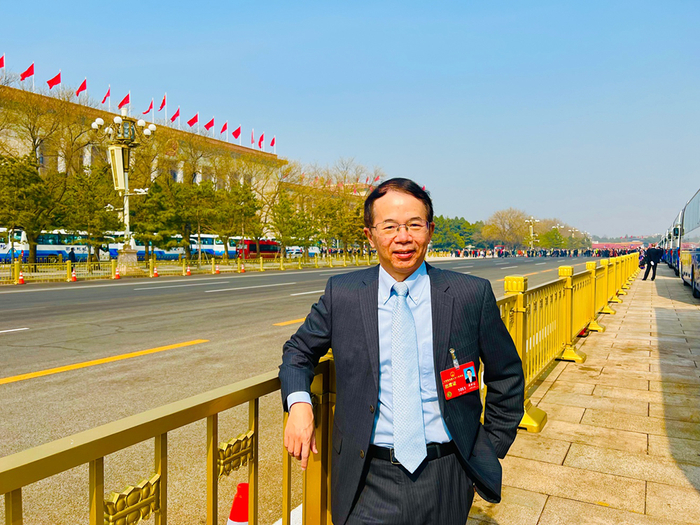 全国人大代表、厦门国家会计学院教授黄世忠。受访者 供图