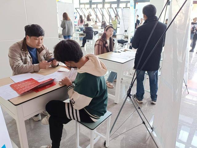 招工最新招聘信息_招工平台_招工