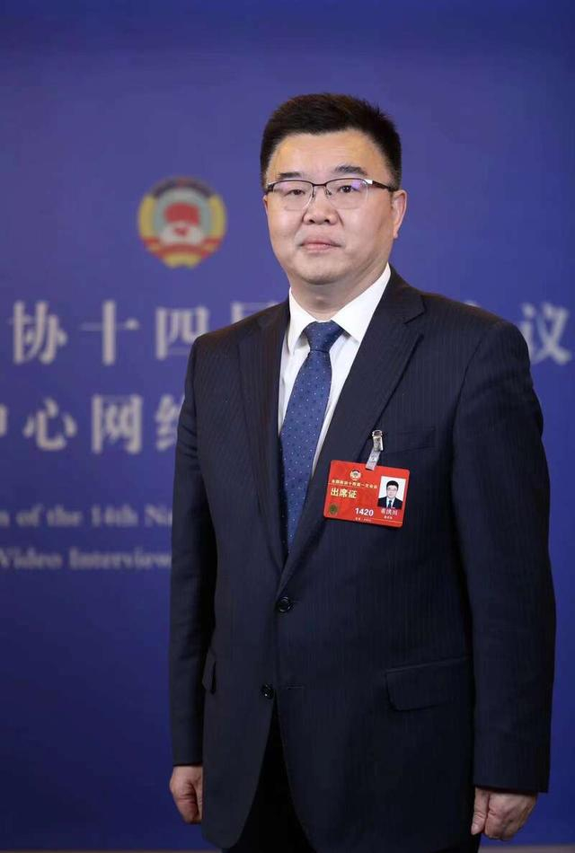 董洪川委员。受访者供图