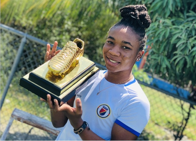 梅尔奇·迪莫奈拿下金靴。