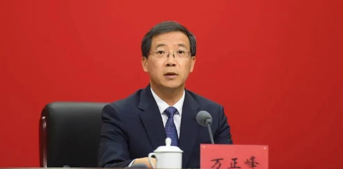 万正峰（资料图 来源：濮阳日报）