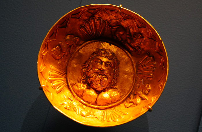 公元前1世纪酒神金盘