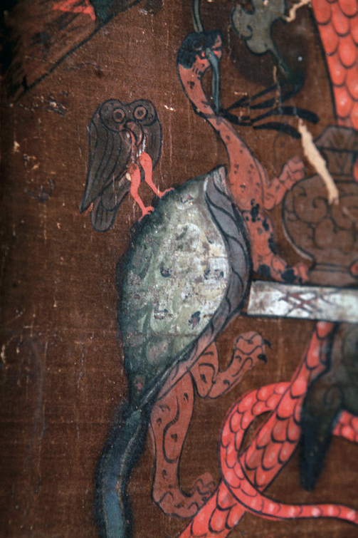 图 22 长沙马王堆帛画站立鸱鸮