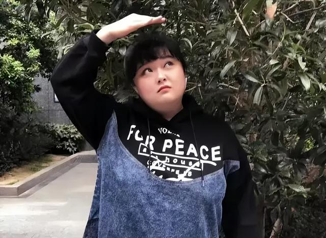 TVB女星曝光国外10万尺豪宅，承认自己是富婆，37年未谈过恋爱|陈嘉佳|TVB_新浪新闻