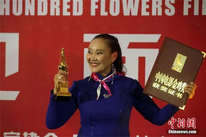 巴德玛拿下金鸡奖最佳女主角。