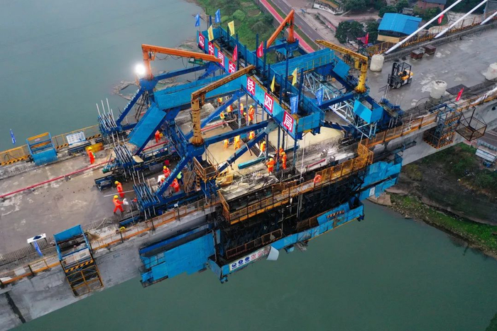 图片由京昆高速铁路西昆有限公司提供