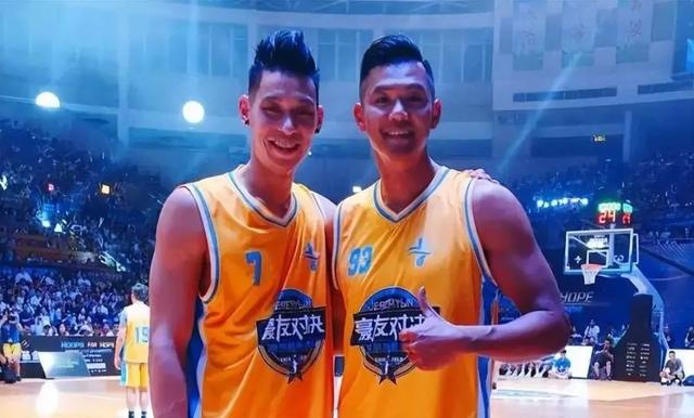 林书豪已经来到陈建州的PLG联赛打球。