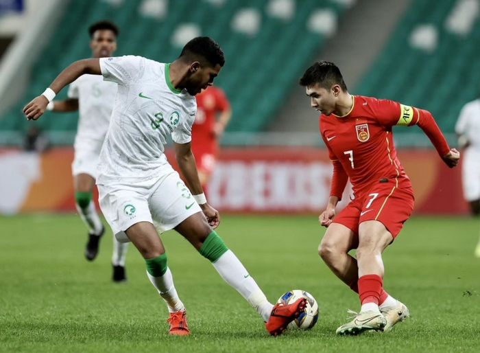 艾菲尔丁在亚青赛上大杀四方。 新华社 图