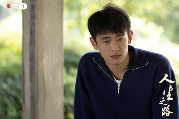 “意外”到上海读大学的高双星（王天辰 饰）