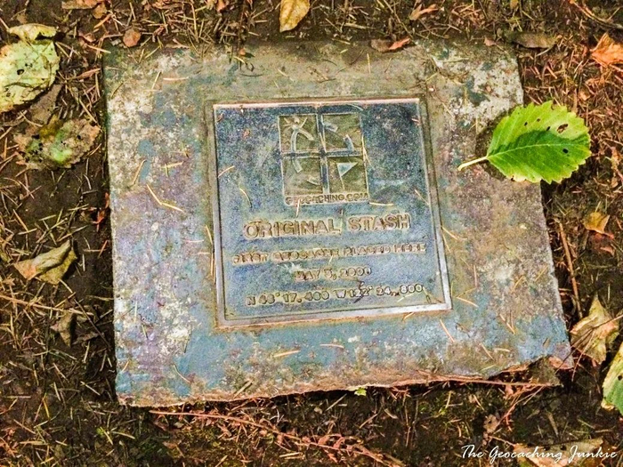 Dave最初的埋宝地位于俄亥俄州，这个位置现在立了一块特殊的纪念碑