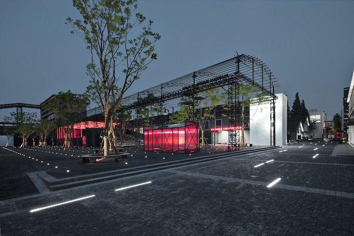 上海玻璃博物馆艺术广场