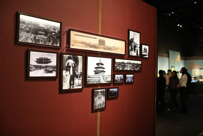 中轴线老照片。新京报记者 浦峰 摄