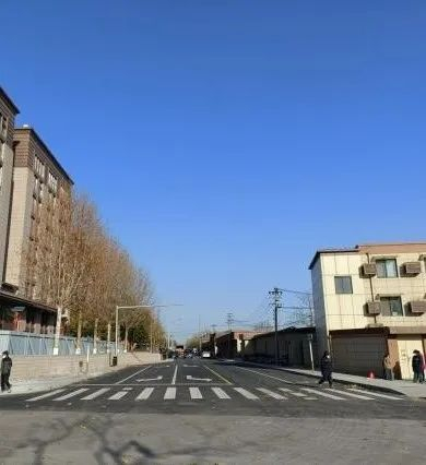 ▴宝盛东路施工前后对比图