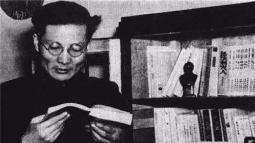 周立波不幸染病在京逝世把一生积蓄捐给祖国妻子哭成泪人