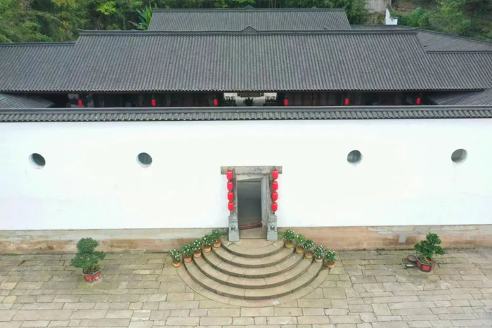 别花山房 郑彬 摄