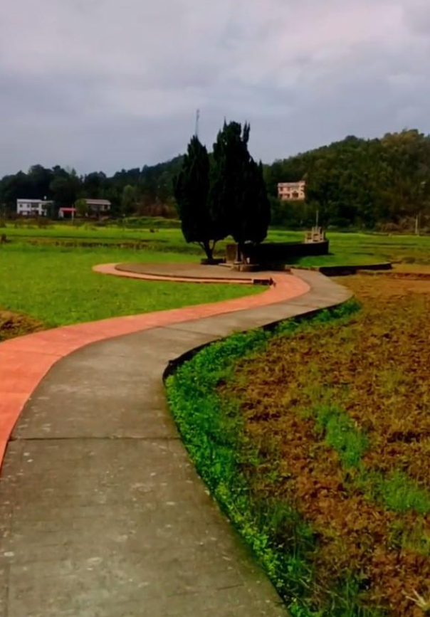 湘潭市湘潭县白石镇双阳村马英九祖坟。&nbsp;