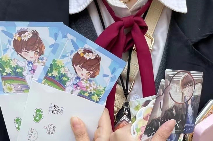 蓝雨抽到的卡片。受访者 供图