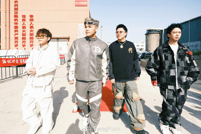盛宇晒出《巅峰对决》|巅峰对决|盛宇|说唱_新浪新闻
