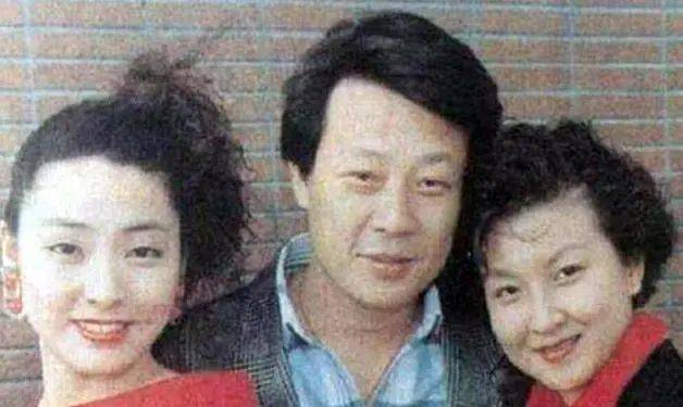 一妻一妾、5个儿女、68岁“视帝”寇世勋,晚年竟还有贤妻在侧|崔瑶琪|许黎丹|寇家瑞|女儿|儿子_新浪娱乐_新浪新闻
