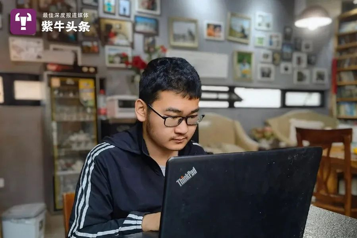 田田经常研究电脑操作系统