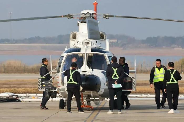 湖北通用机场公司保障ac312e直升机试飞