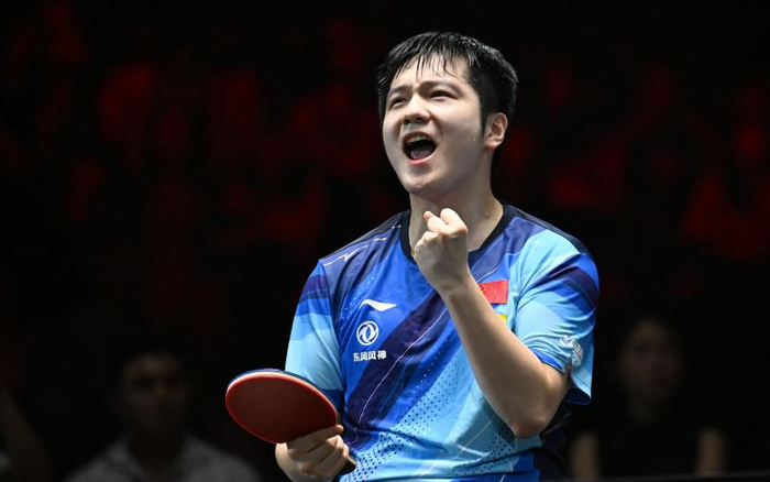 ▲3月19日，樊振东在WTT新加坡大满贯男单决赛夺冠后庆祝。图/新华社