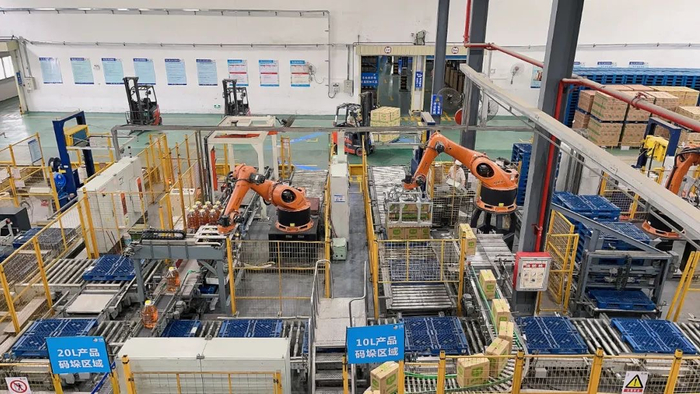 图为粮油企业车间